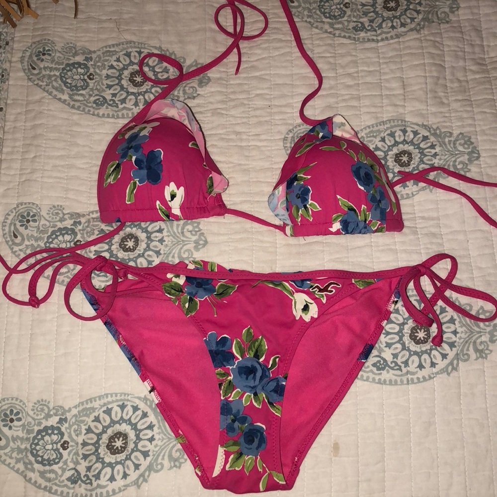 Hollister Pink Flower Bikini